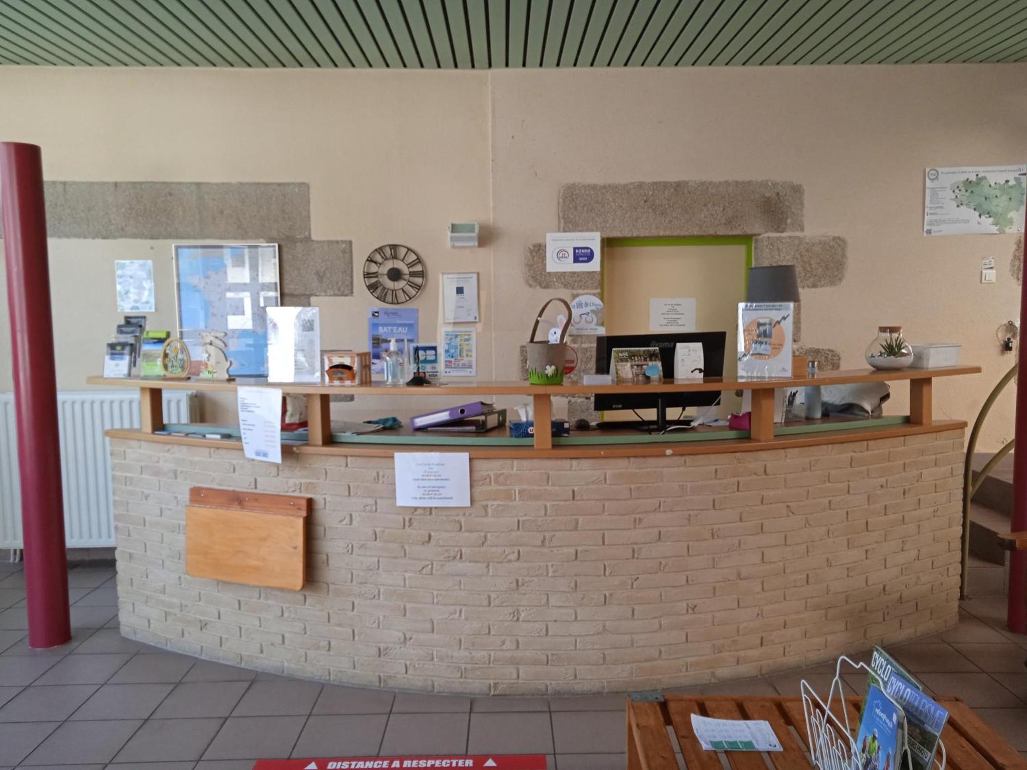 Auberge De Jeunesse Hi Pontivy Εξωτερικό φωτογραφία